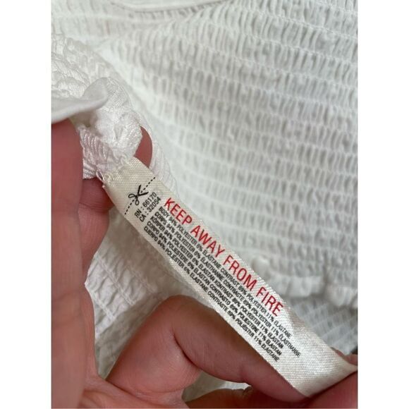 Free People White Strike A Pose Smocked Cropped Top Large NWOT - Picture 6 of 10